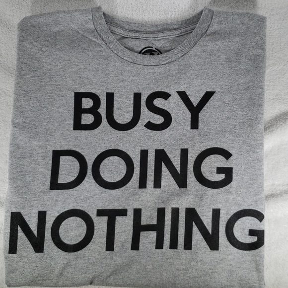 H Other - Busy Doing Nothing T-Shirt Men's Large NEW